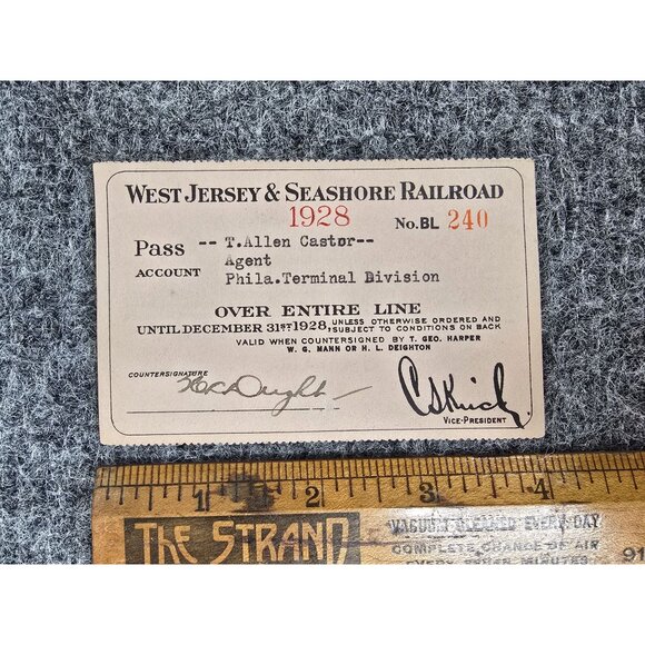 1928 West Jersey & Seashore Railroad Pass No. 240 Signed By Vice-President - Picture 2 of 4